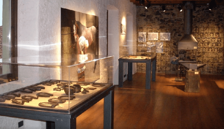 museo etnografico alta Brianza - - 1