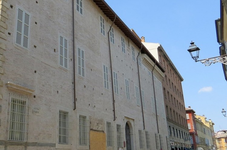palazzo tarasconi parma __-