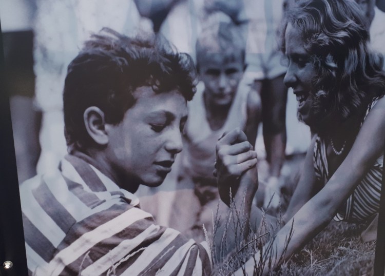 mario cattaneo piazza gramsci - cinisello